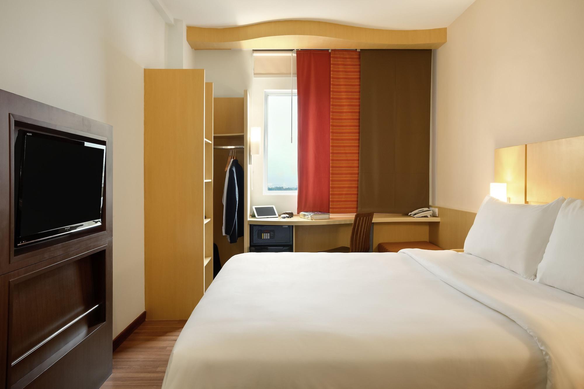 Ibis Birmingham Centre New Street Station Hotel Exterior photo