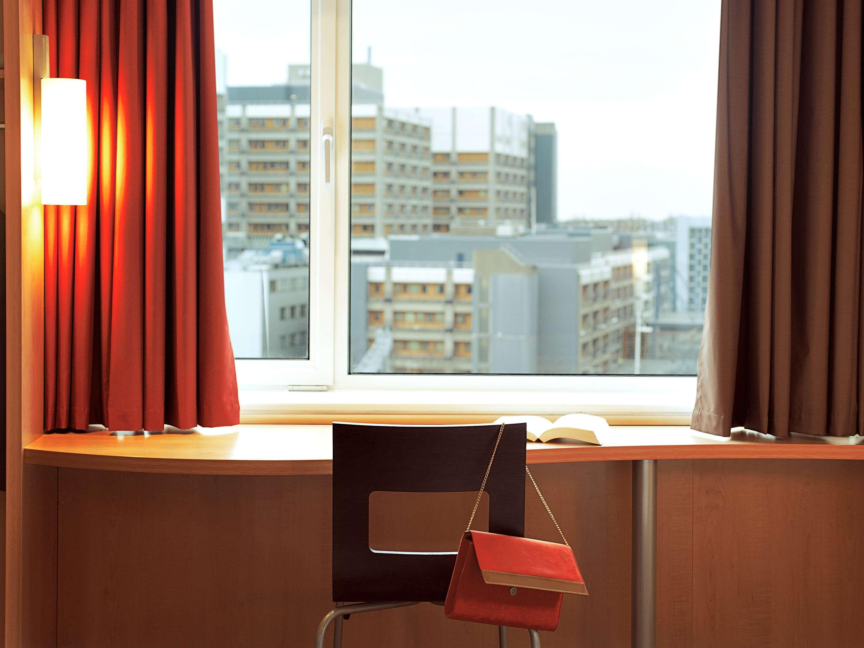 Ibis Birmingham Centre New Street Station Hotel Exterior photo
